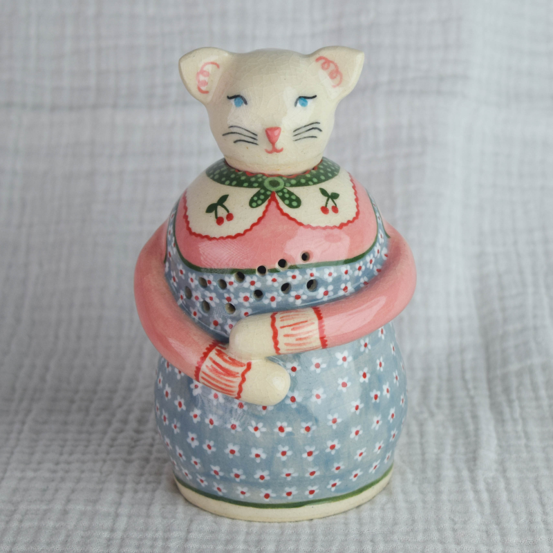 SWEETHEART PINAFORE BUD