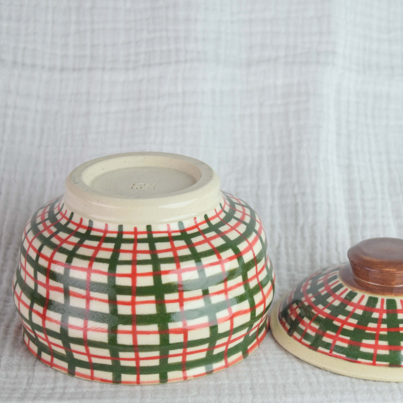 HOLLY AND HEARTH HOT - POT - Image 3