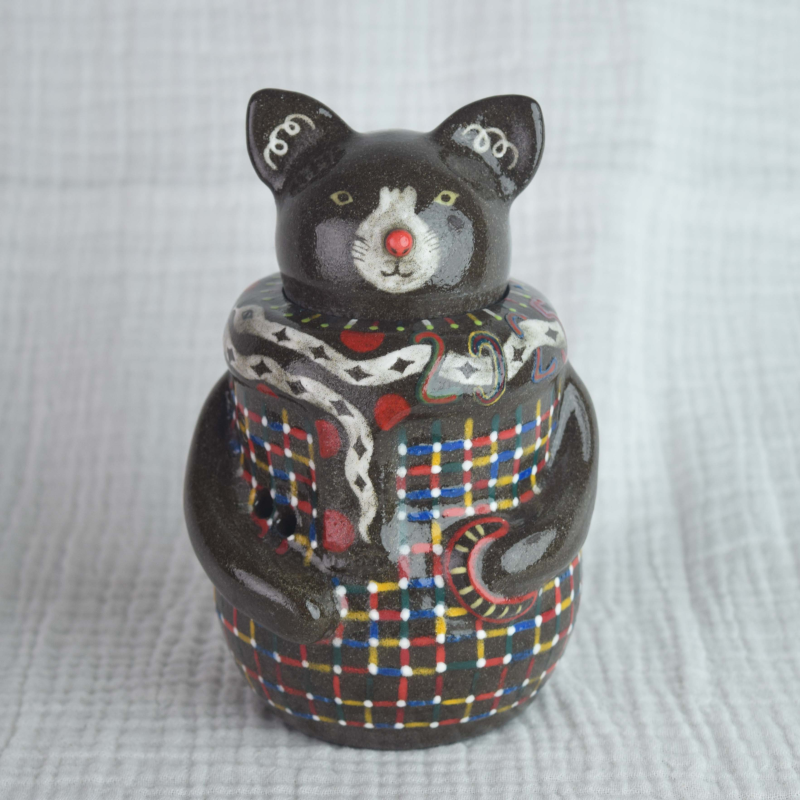 THE TARTAN BOUND NOMAD