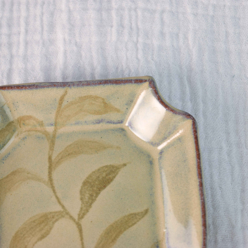 HEIRLOOM VINE CLOISTER - Image 4